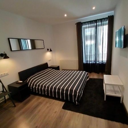 Room Pride Madrid Luaran gambar