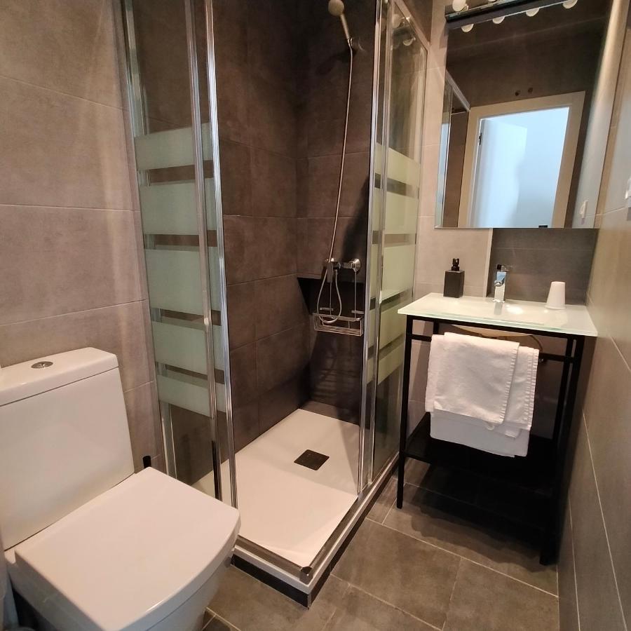Room Pride Madrid Luaran gambar