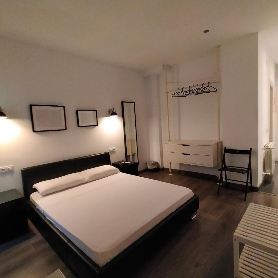 Room Pride Madrid Luaran gambar