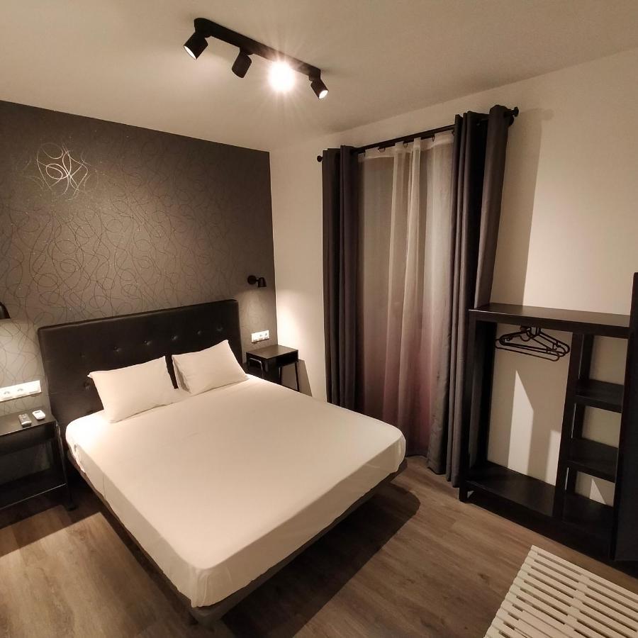 Room Pride Madrid Luaran gambar