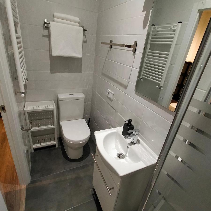 Room Pride Madrid Luaran gambar