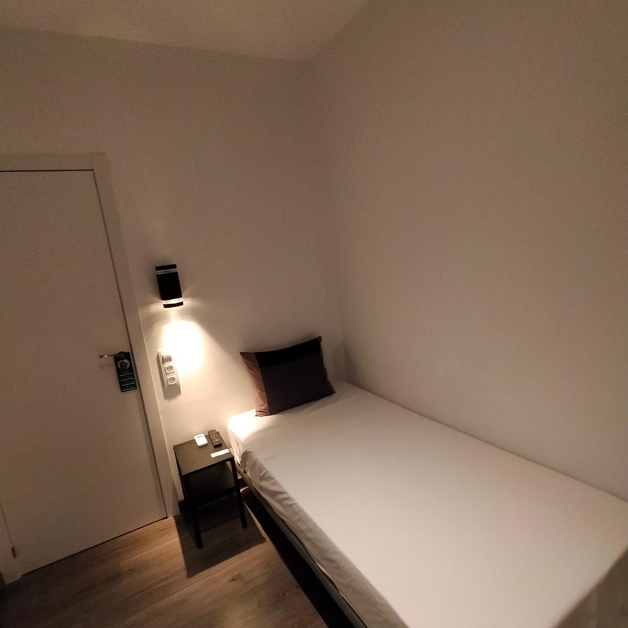 Room Pride Madrid Bilik gambar